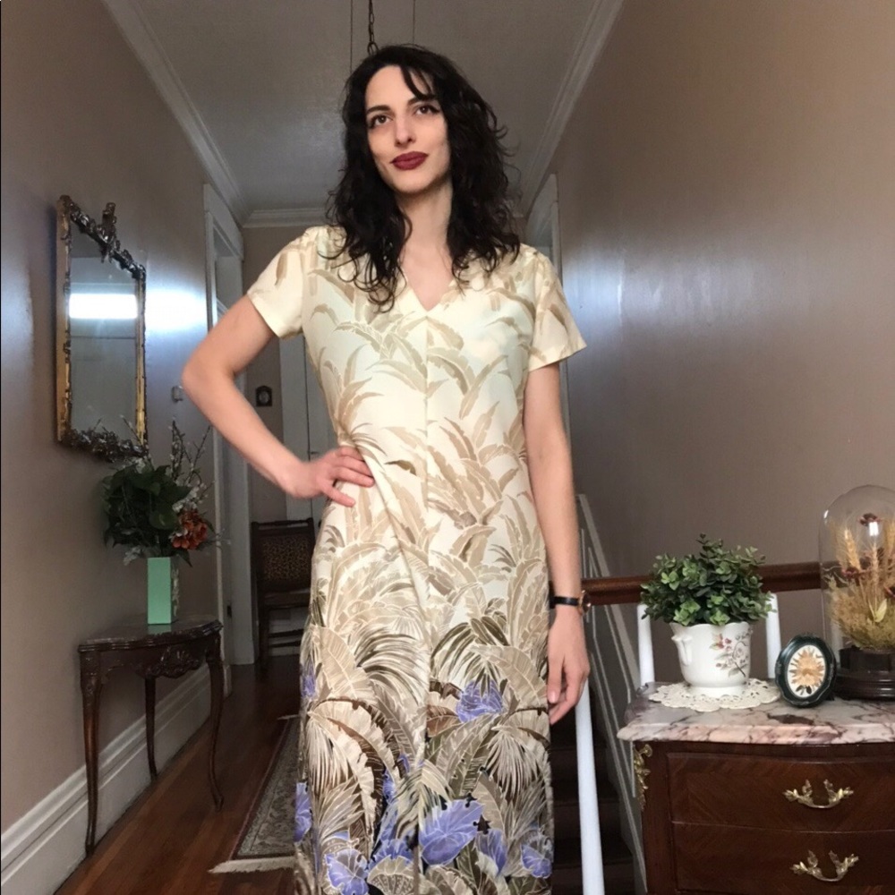 Vintage 70s polyester Hawaiian print dress